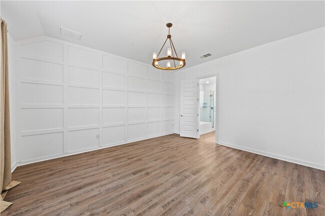 Building Photo - 328 Peace Pipe Way