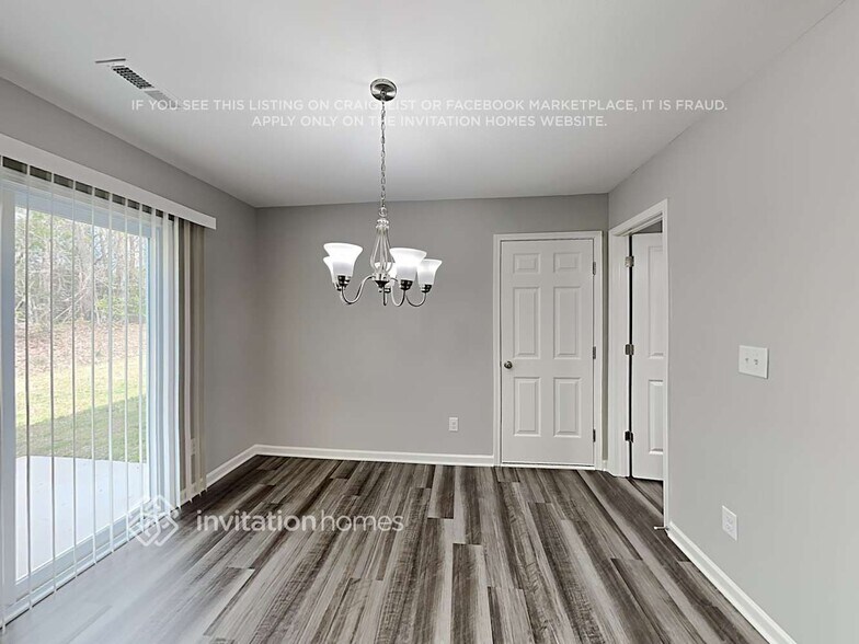 Building Photo - 1041 Bolivia Dr