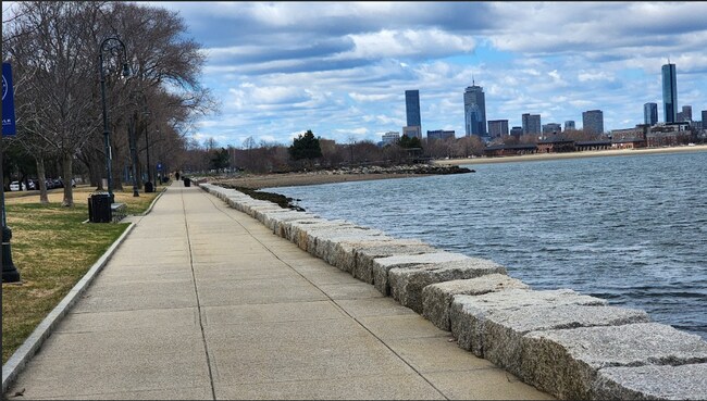 Building Photo - 65 North Point Dr