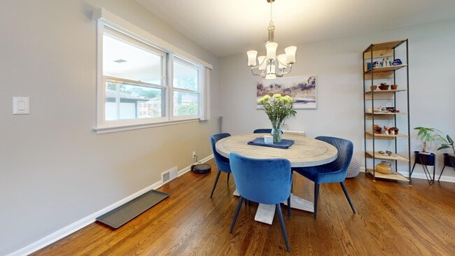 Building Photo - 2543 William Ave