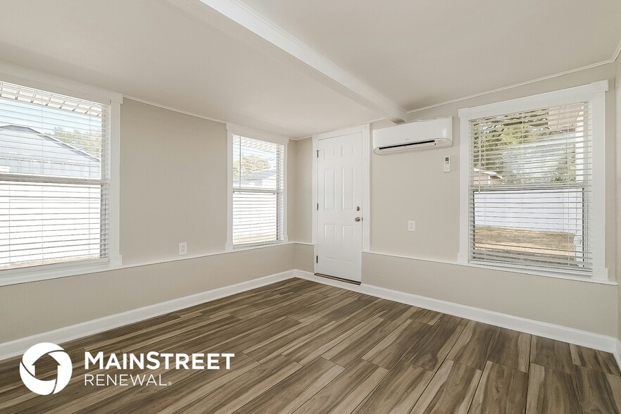 Building Photo - 7213 Organdy Dr N