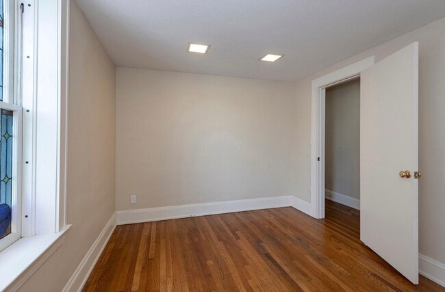 Building Photo - 2673 Euclid Heights Blvd