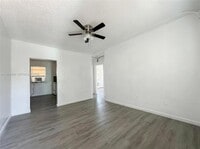 Building Photo - 1117 NW 3rd Ave