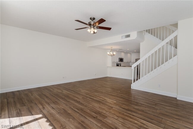 Building Photo - 28700 Alessandria Cir