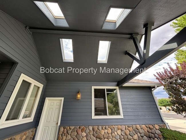 Building Photo - 1300 Bridle Way