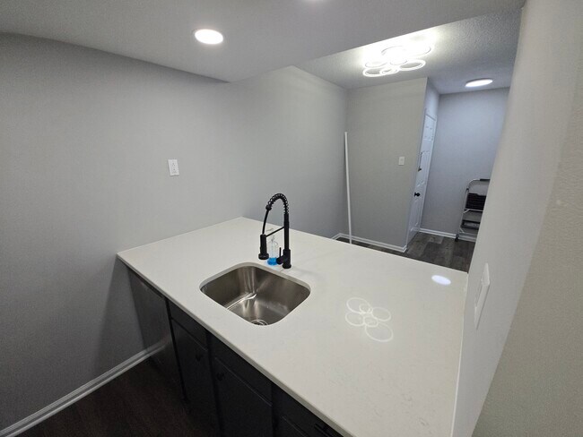 Building Photo - 122 Berwick Pl