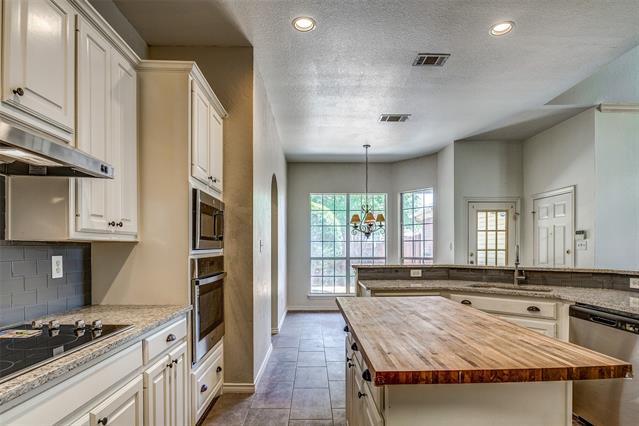 Building Photo - 318 Hampton Ct