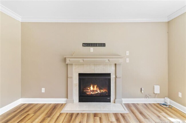 Building Photo - 5802 Rainsford Dr