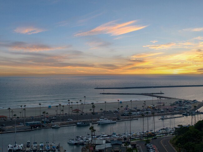 Building Photo - 1200 Harbor Dr N