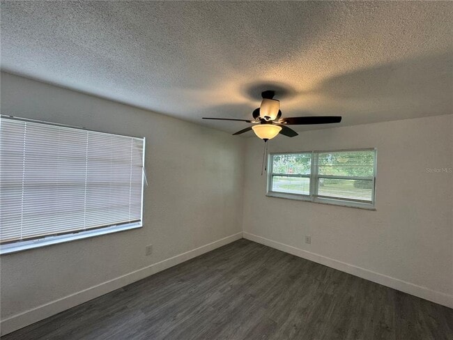 Building Photo - 1718 Palmer Ln