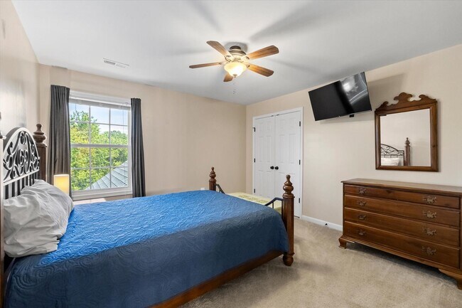 Building Photo - Gorgeous 5 Bed 3.5 Bathroom in Stafford, VA