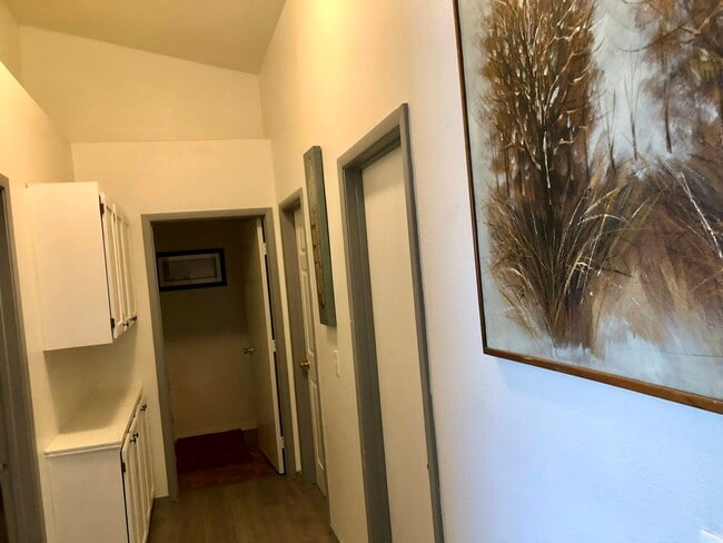 Building Photo - 1012 Dusty Creek St