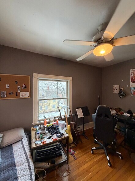 Building Photo - 62 Ridgemont St