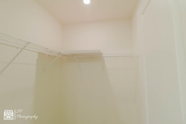 Building Photo - 151 Crescent Wy