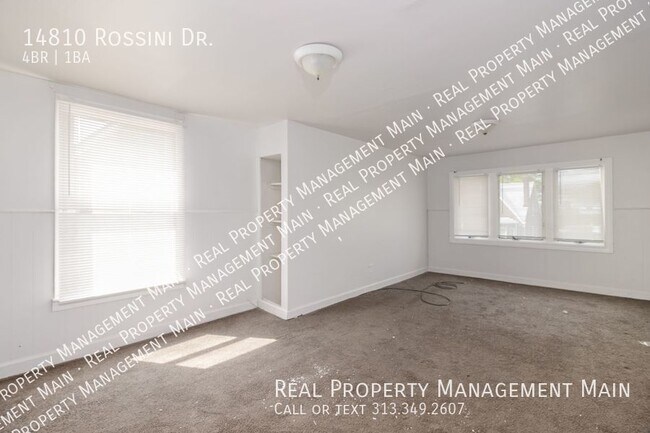 Building Photo - 4 Bed on Rossini Drive