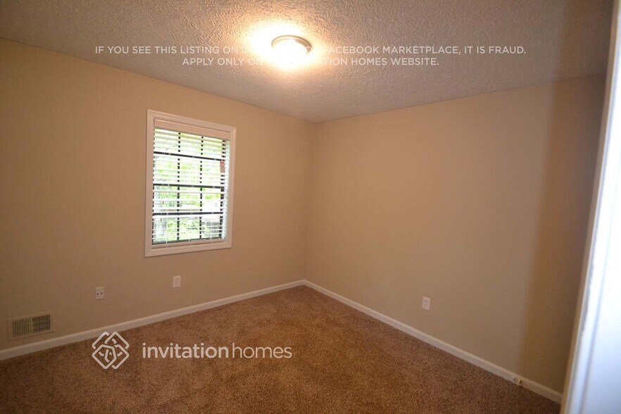 Building Photo - 71 Landmark Ct SW