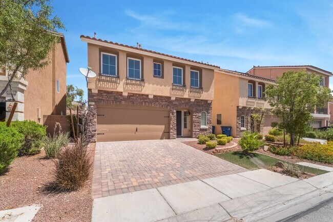 Building Photo - Upgraded Tri-Level Home on a Cul-de-Sac Lot in Southwest