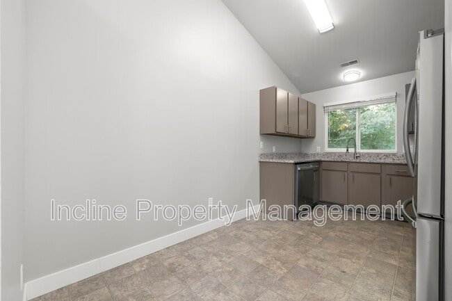 Building Photo - 770 N 1060 W