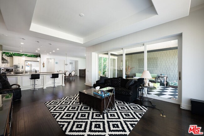 Building Photo - 9 Casaba Rd