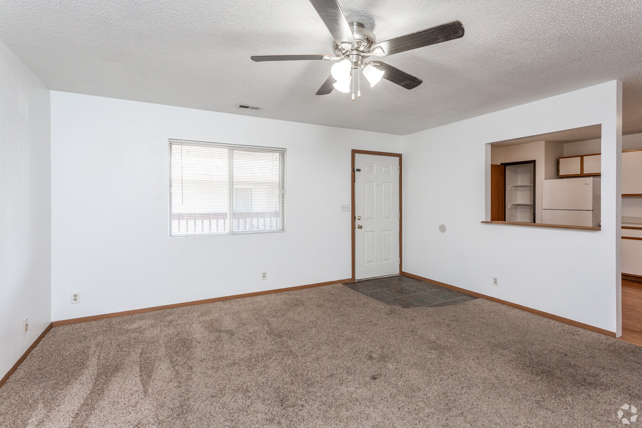 The Apartment Place 901 Syracuse Ave Norfolk NE 68701 Apartment Finder