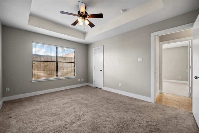 Building Photo - 9705 Linkmeadow Ln