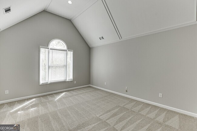 Building Photo - 9345 Riverclub Pkwy