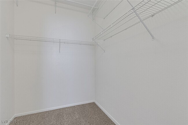 Building Photo - 9901 Trailwood Dr