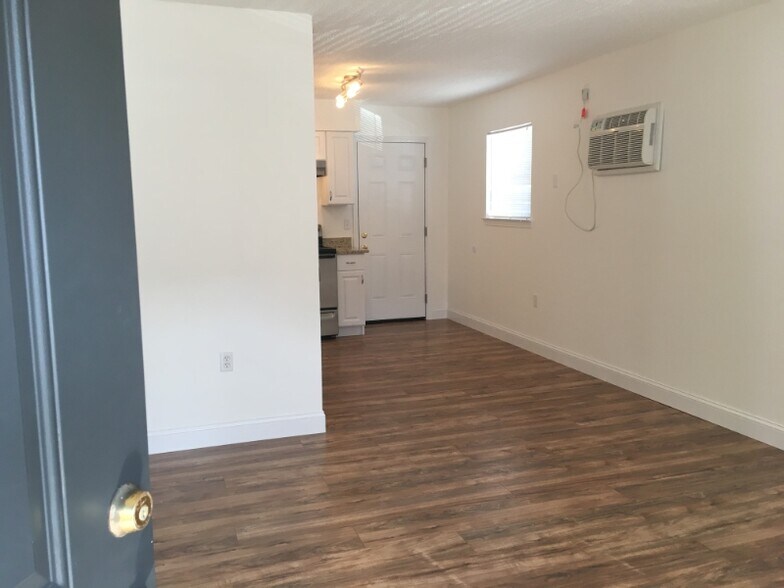 Building Photo - 1409 29th St