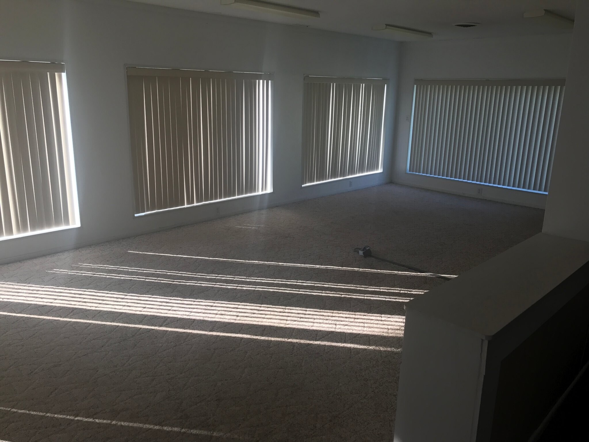 Building Photo - 139 Stonecreek Rd NW