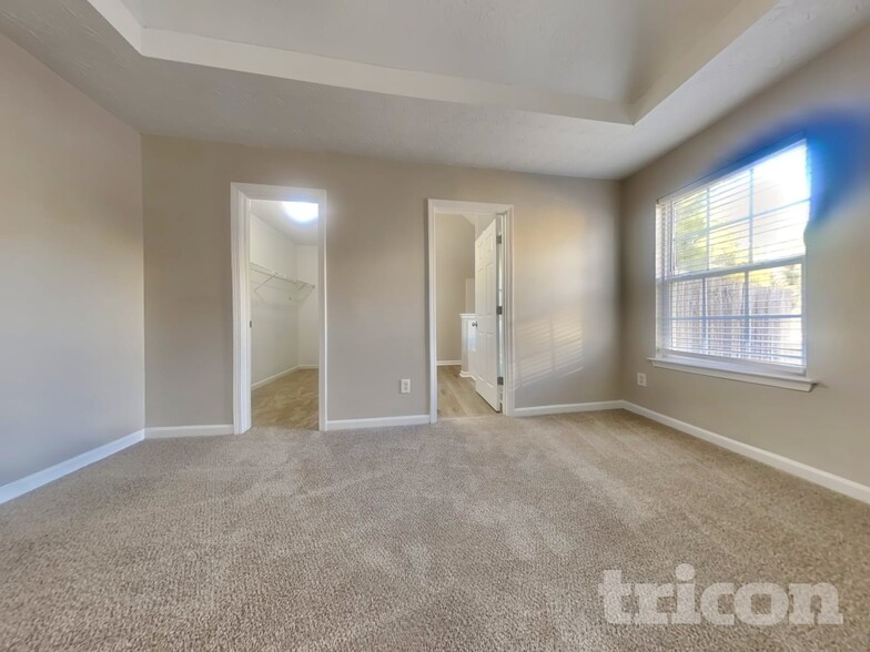 Building Photo - 845 Overlook Trail