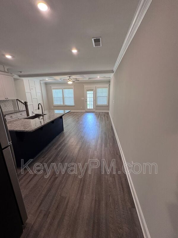 Building Photo - 334 Sumac Trail