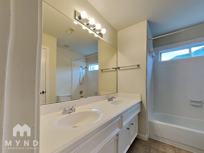 Building Photo - 28306 Peper Hollow Ln