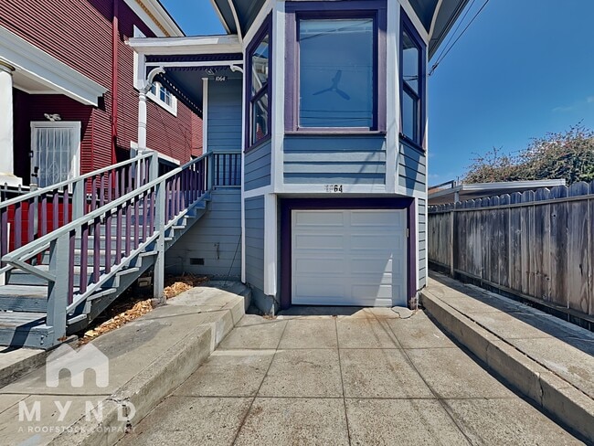 Building Photo - 1064 30th St