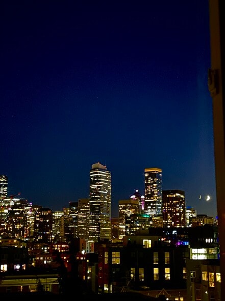 Building Photo - 124 Bellevue Ave E