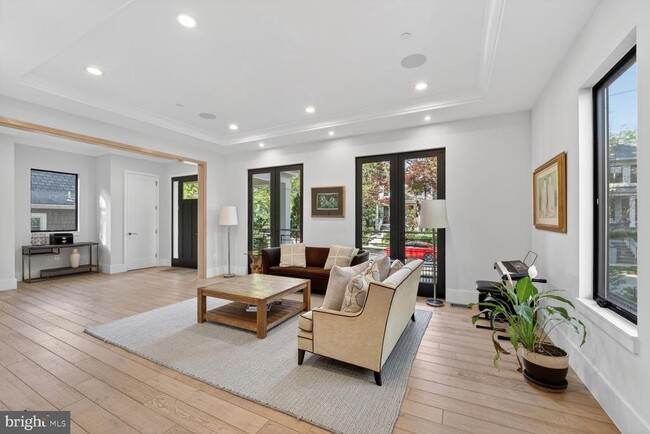 Building Photo - 5310 Dorsett Pl NW