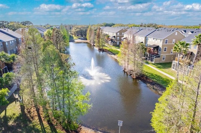 Building Photo - 3013 Pointeview Dr