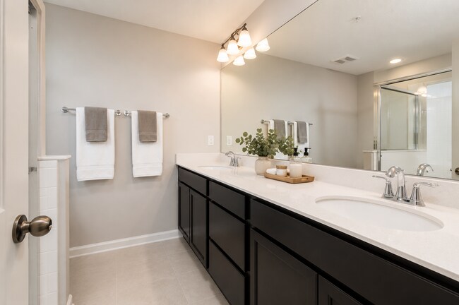 Building Photo - 389 Smugglers Way