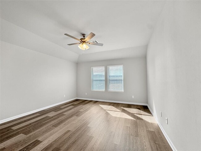 Building Photo - 10512 SW 41st St