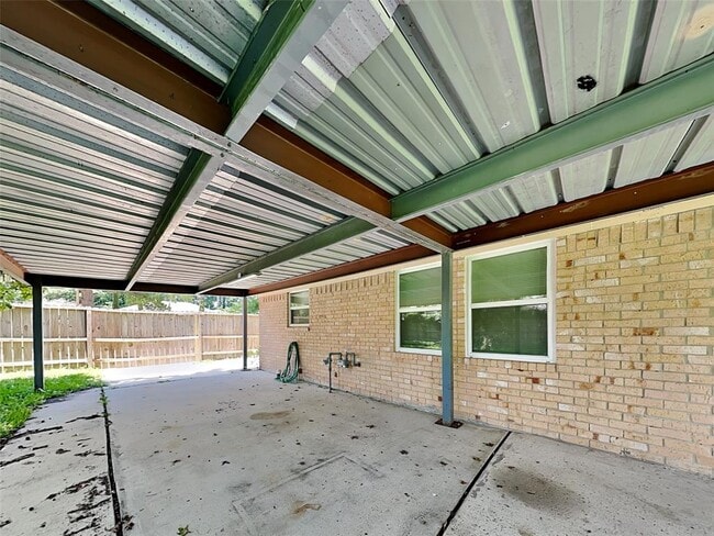 Building Photo - 29623 Raestone St