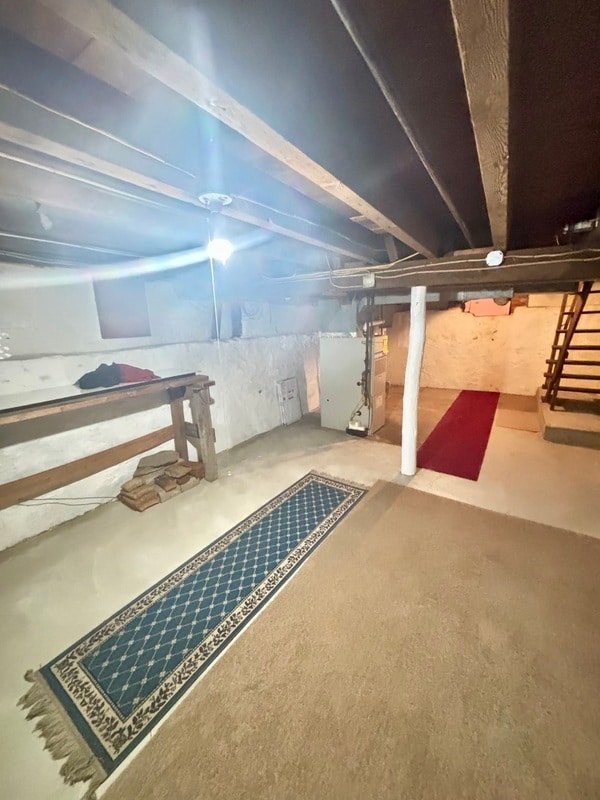 Building Photo - 407 E Strawberry St