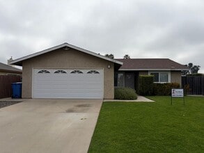 Building Photo - 1310 Lesley Ct