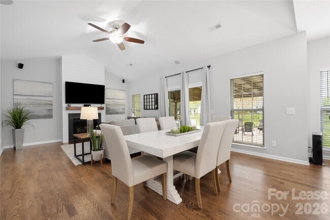 Building Photo - 150 State Park Rd