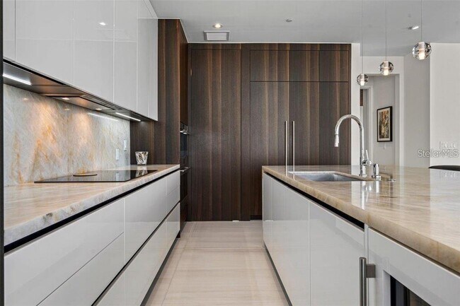 Building Photo - 111 Golden Gate Point