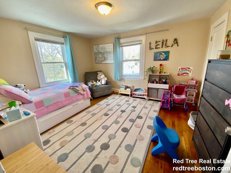 Building Photo - 4907 Washington St