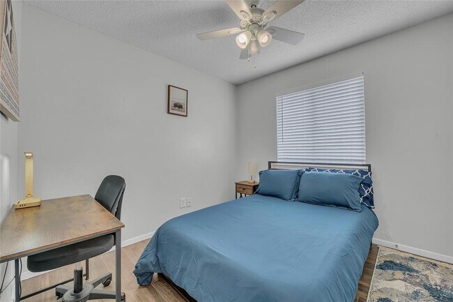 Building Photo - 1507 Hollow Tree Blvd