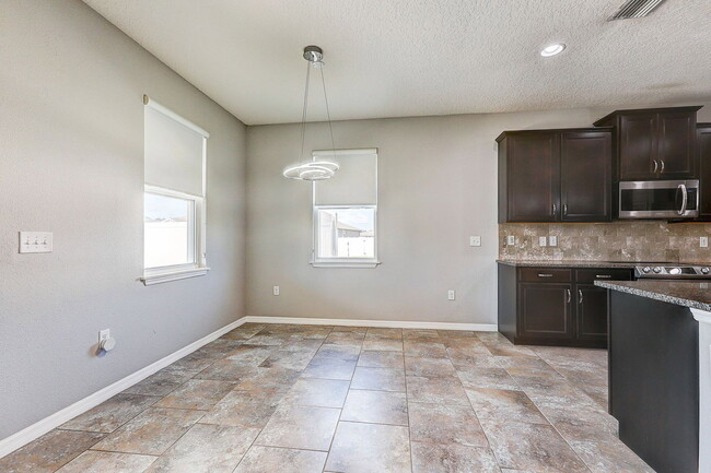 Building Photo - 32848 Sand Creek Dr