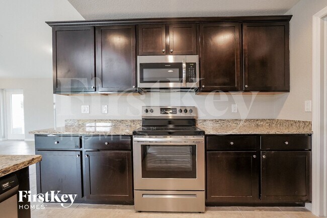 Building Photo - 1114 SW 40th Terrace