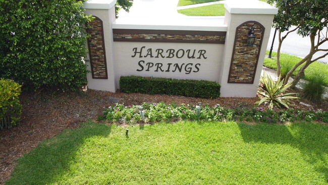 Building Photo - 11071 Baybreeze Way