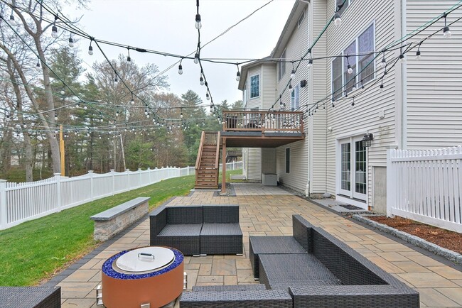 Building Photo - 33 Anderson Way