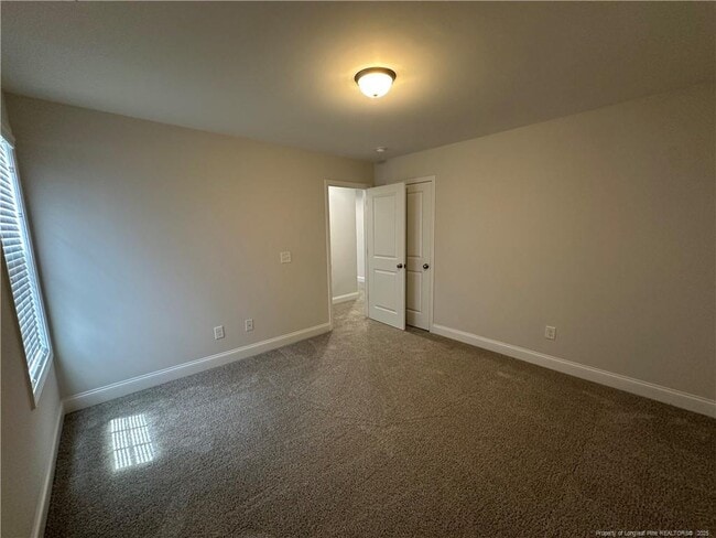 Building Photo - 5717 Pondhaven Dr